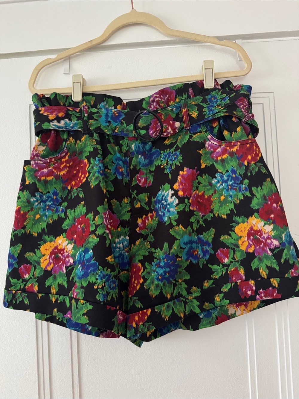 Zara Floral Paperbag Waist Women’s Shorts - Black Multi Size XL